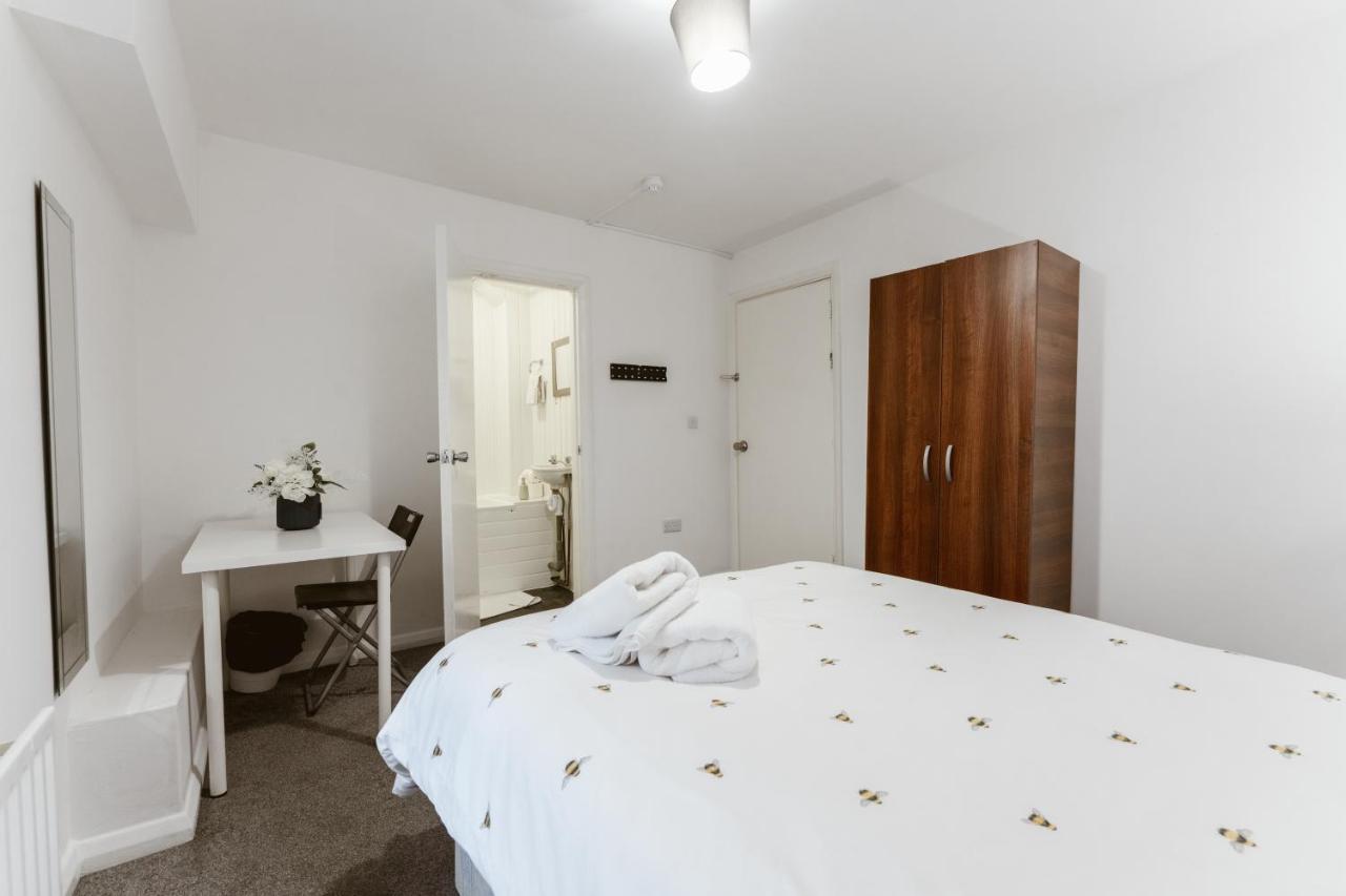 Whitechapel En-Suite Beds To Stay London Exterior foto